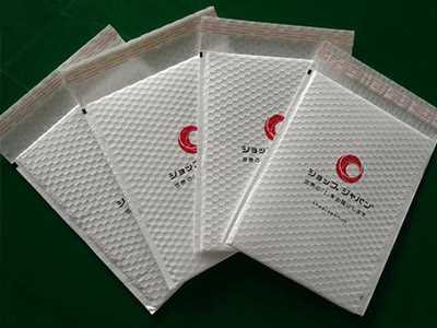 陕西珠光膜牛皮纸气泡袋厂家